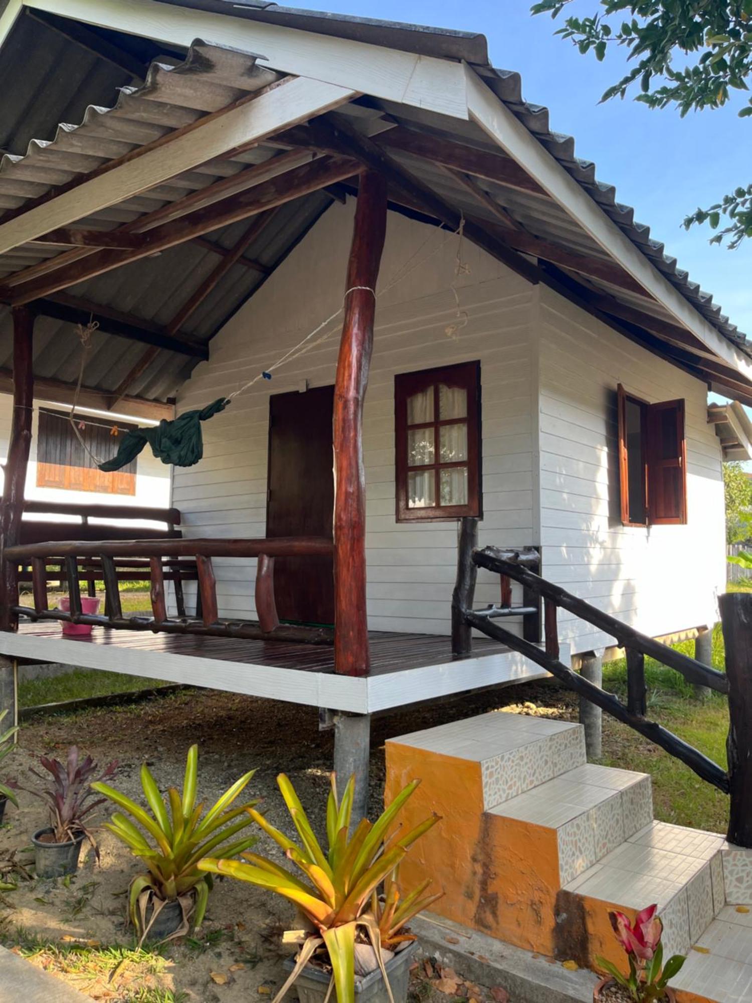 Pyramid Bangalow Ban Laem Sai Екстер'єр фото
