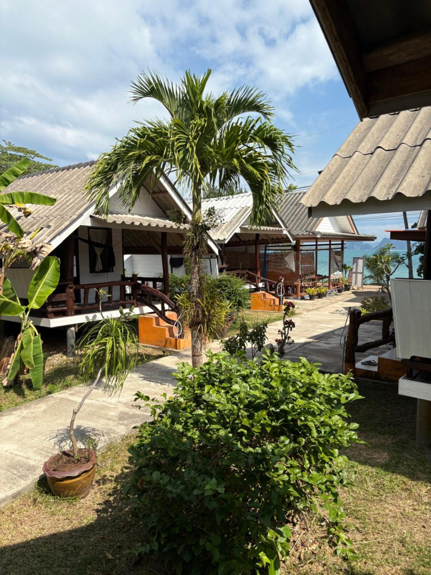 Pyramid Bangalow Ban Laem Sai Екстер'єр фото